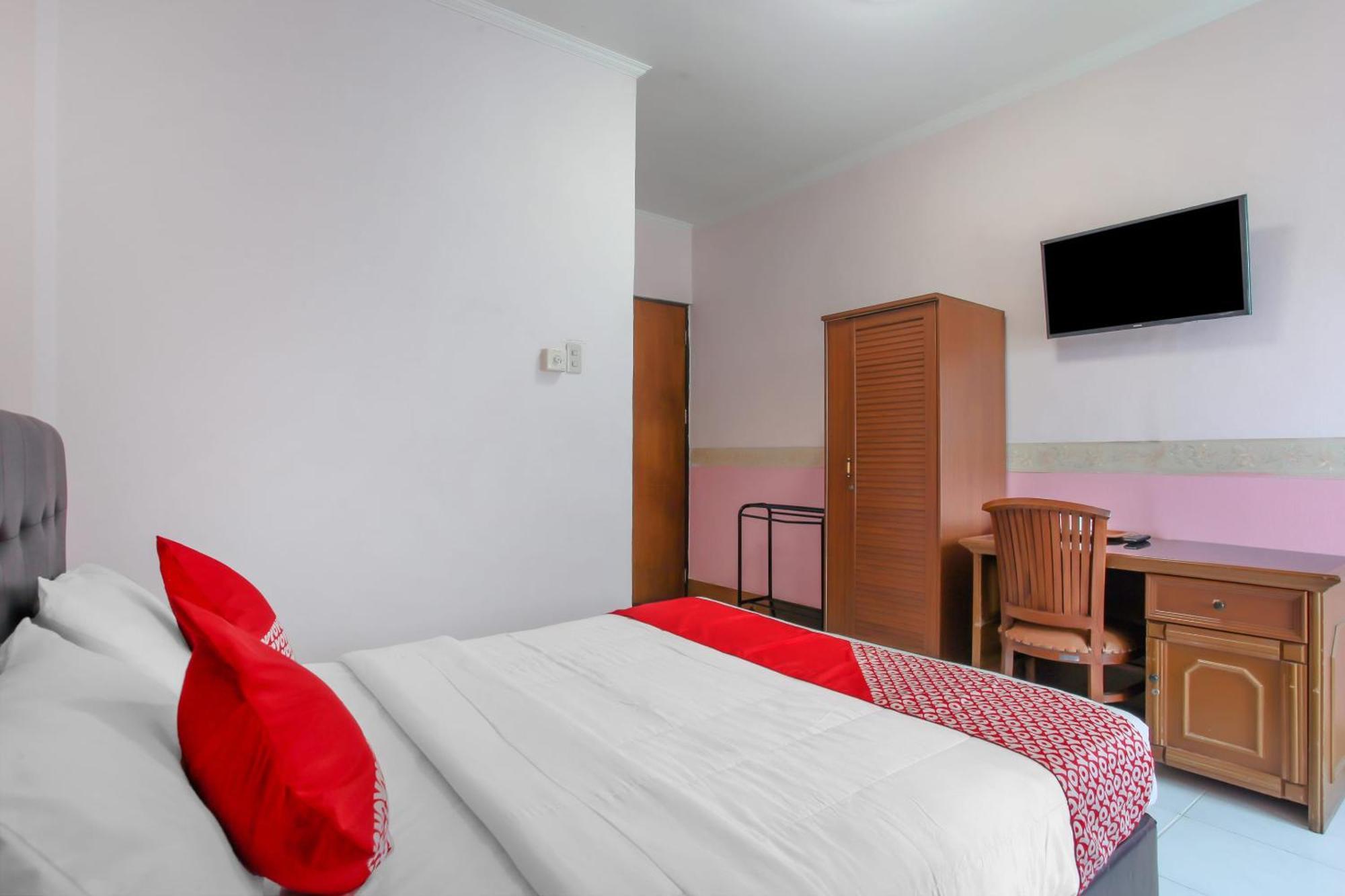 Oyo Life 90091 Wisma Pakuan Syariah Bogor Luaran gambar
