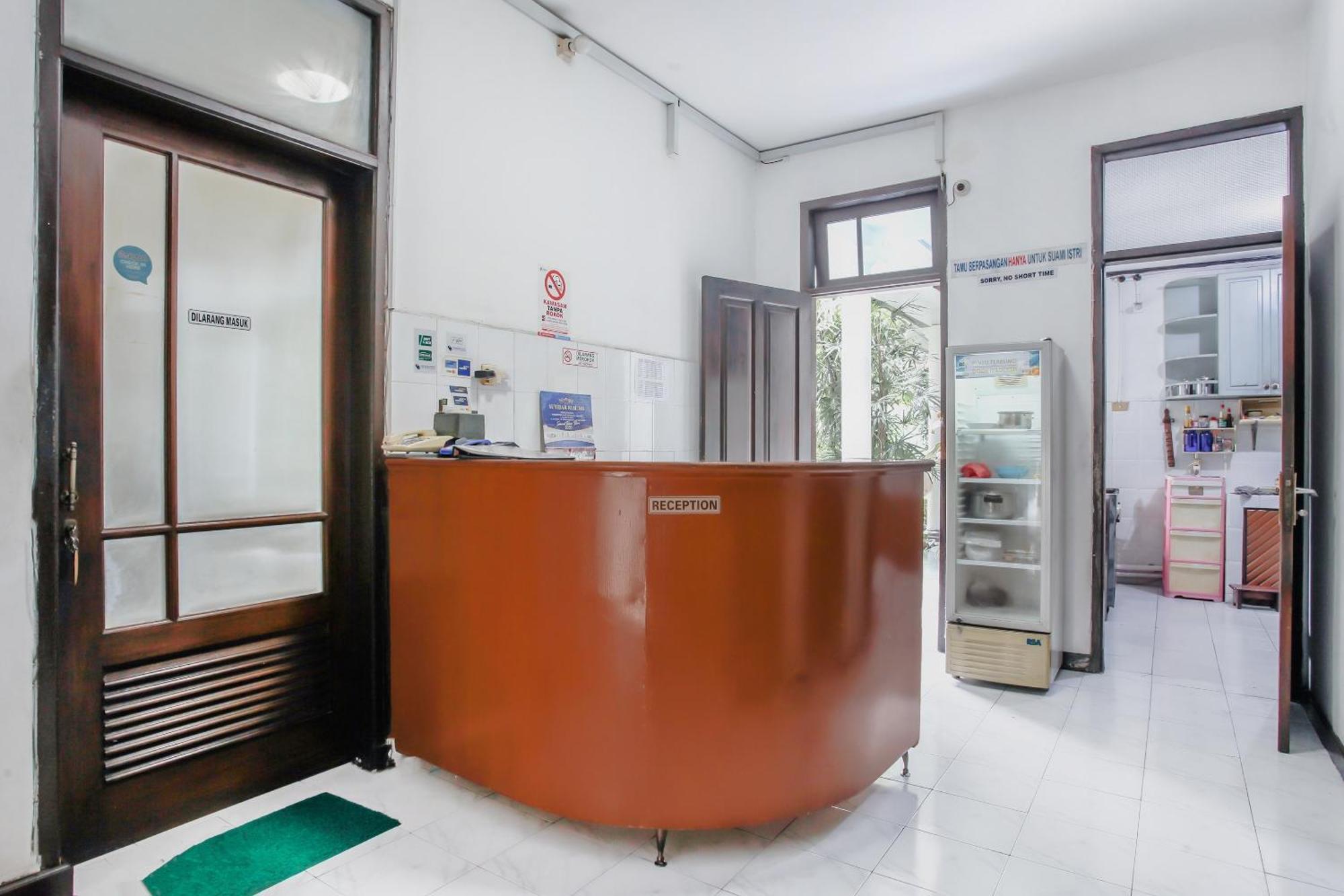 Oyo Life 90091 Wisma Pakuan Syariah Bogor Luaran gambar