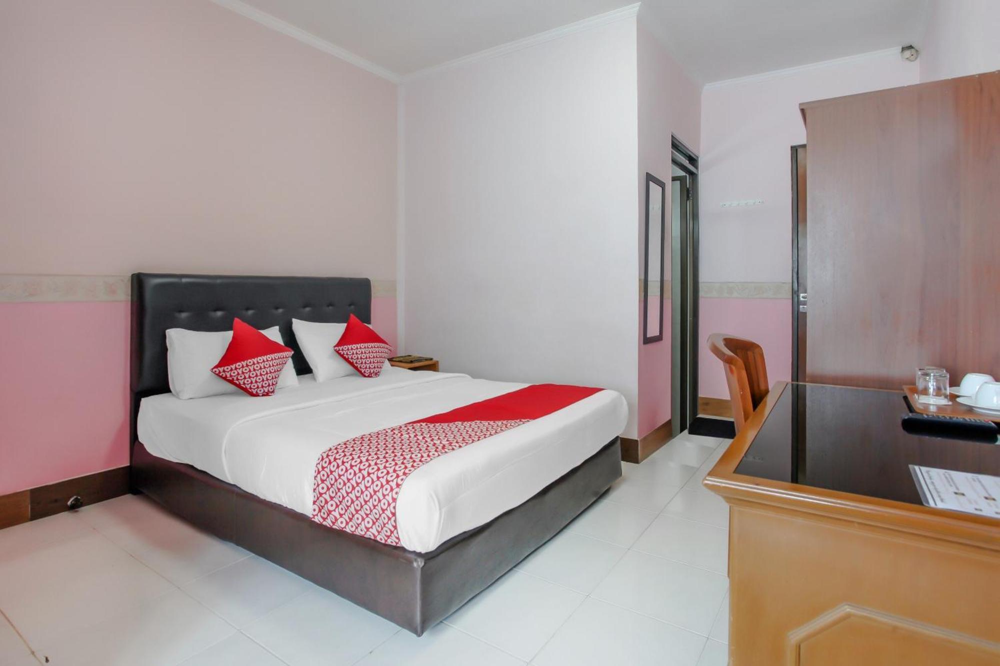 Oyo Life 90091 Wisma Pakuan Syariah Bogor Luaran gambar
