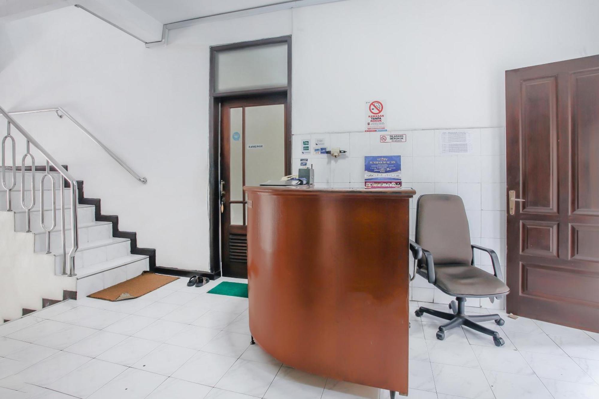 Oyo Life 90091 Wisma Pakuan Syariah Bogor Luaran gambar